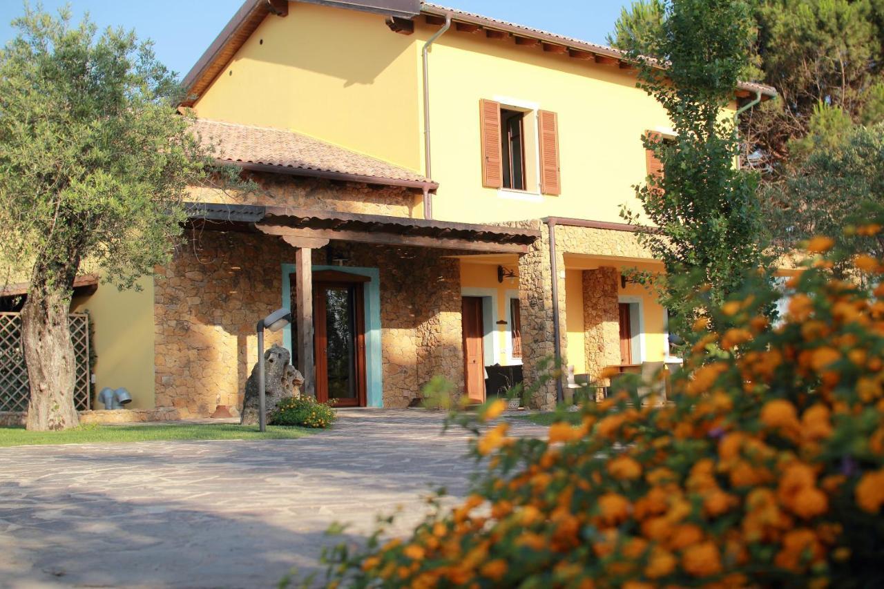 Su Passu Country House เฟอร์ติเลีย ภายนอก รูปภาพ